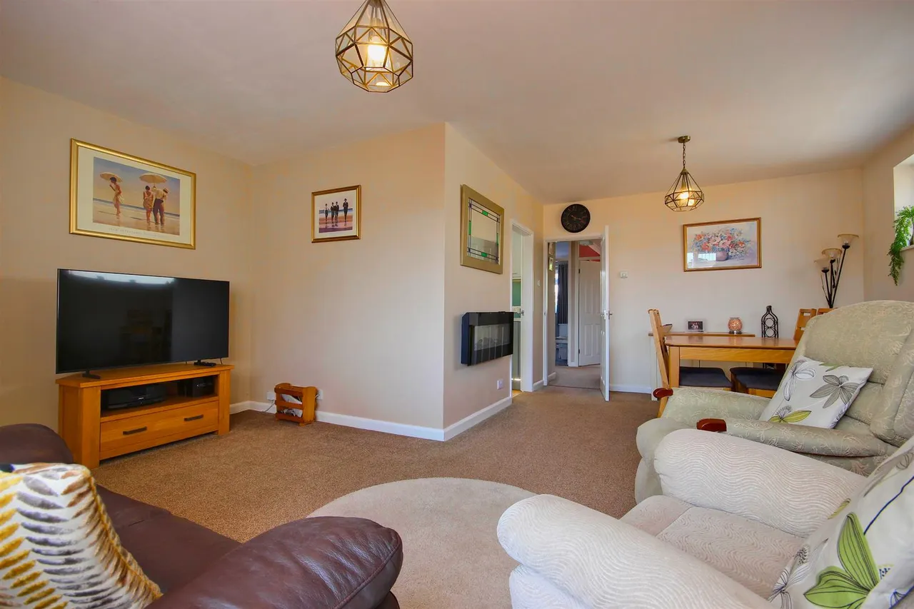 Draycott Avenue, Hornsea, photo 16
