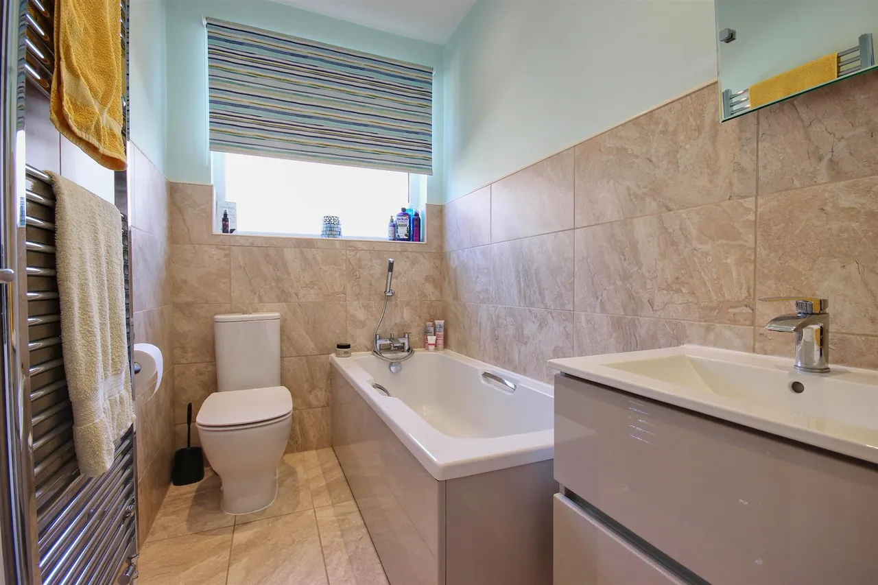 Draycott Avenue, Hornsea, photo 10