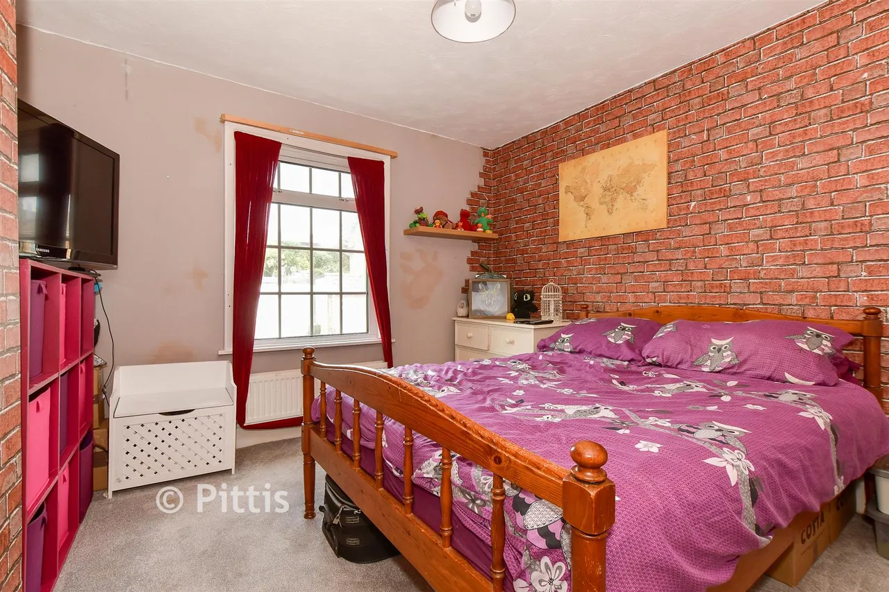 Bettesworth Road, Haylands, PO33, photo 5