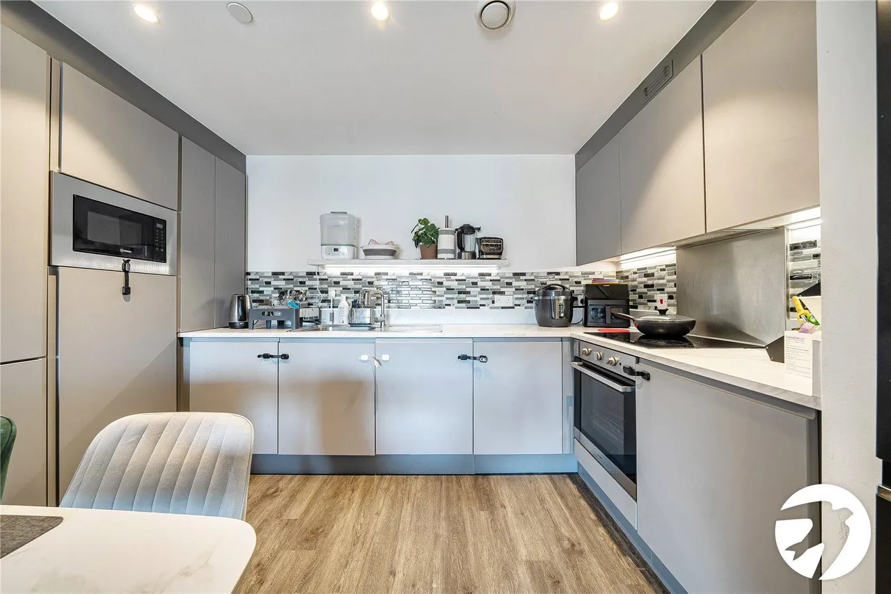 Felixstowe Road, SE2, photo 12