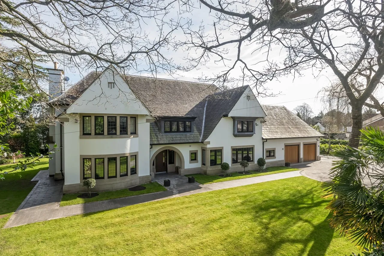 6 bed house for sale, Broad Lane, Altrincham