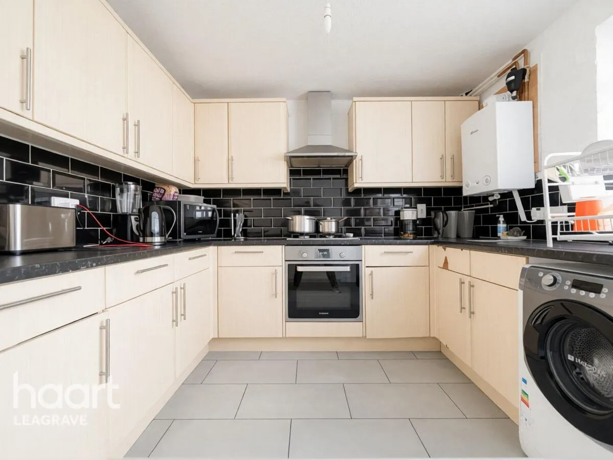 Morris Close, Luton, LU3, photo 11