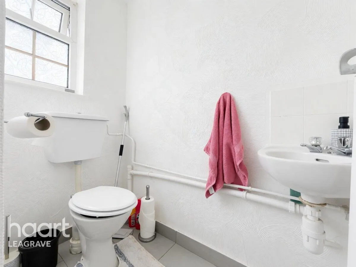Morris Close, Luton, LU3, photo 14