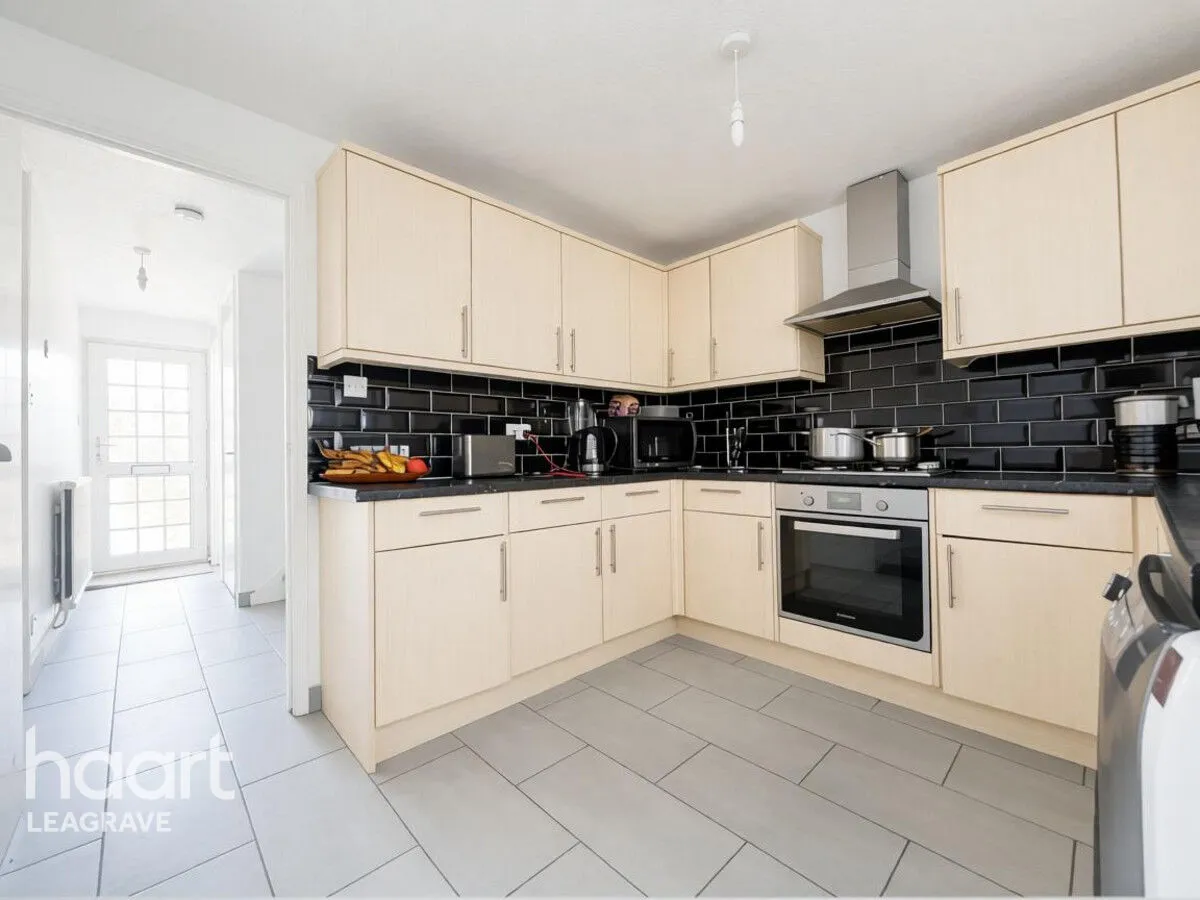 Morris Close, Luton, LU3, photo 10