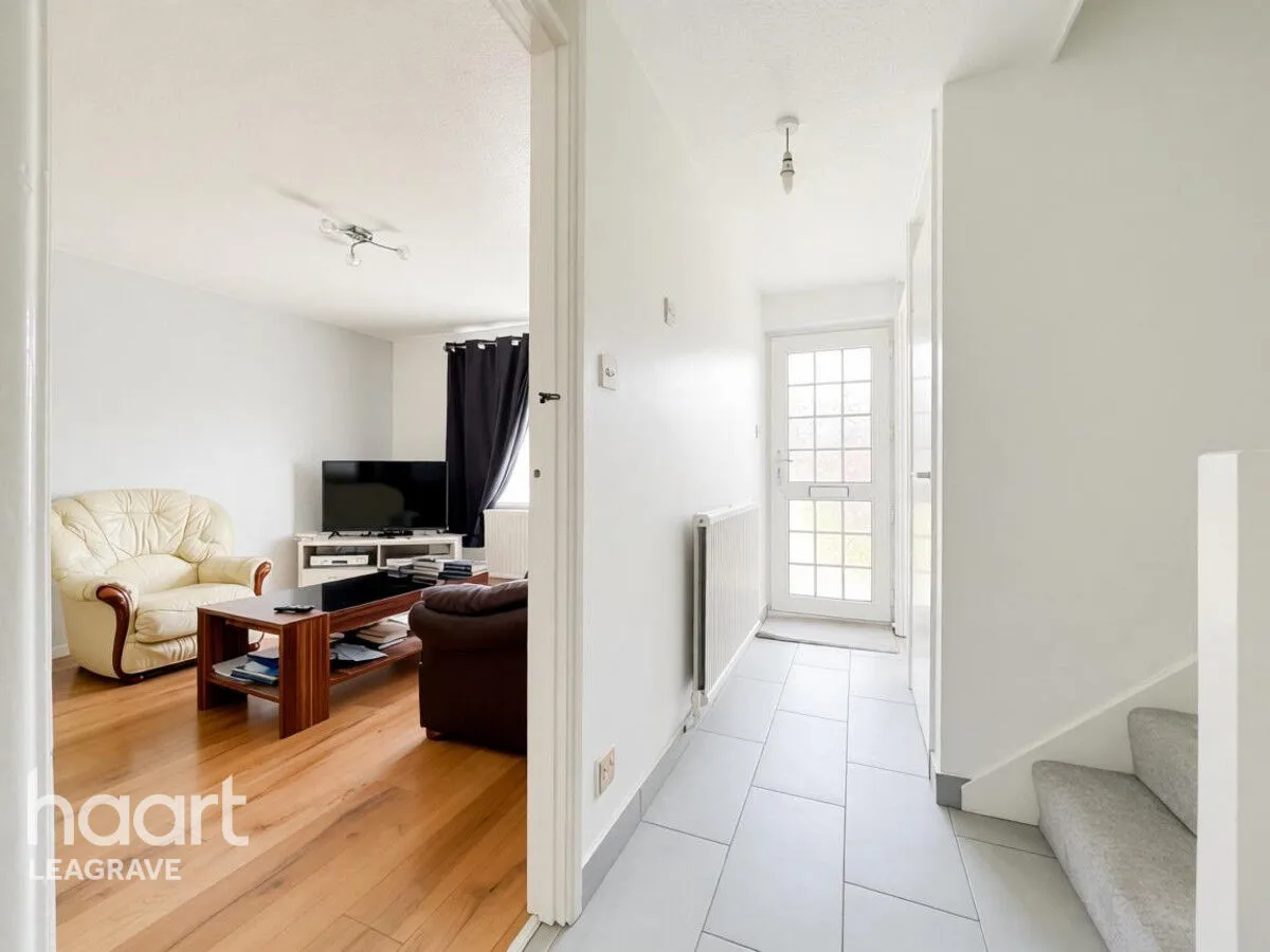 Morris Close, Luton, LU3, photo 13