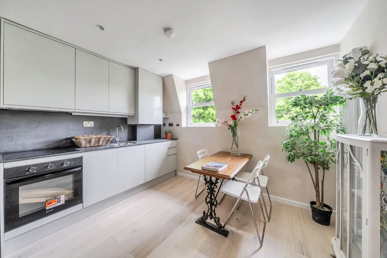 Elsham Road, Kensington and Chelsea, W14, photo 5