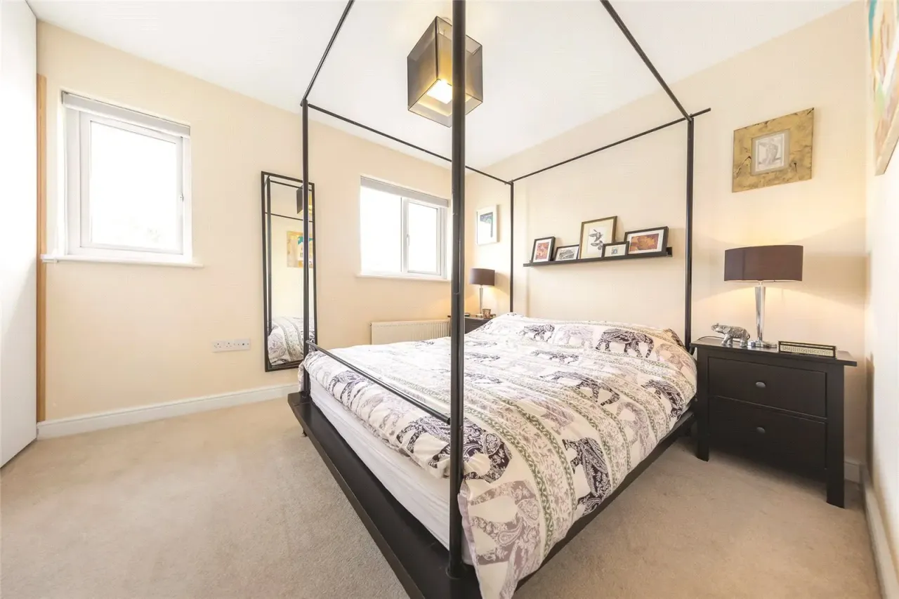 Breamore House, Friary Estate, SE15, photo 5