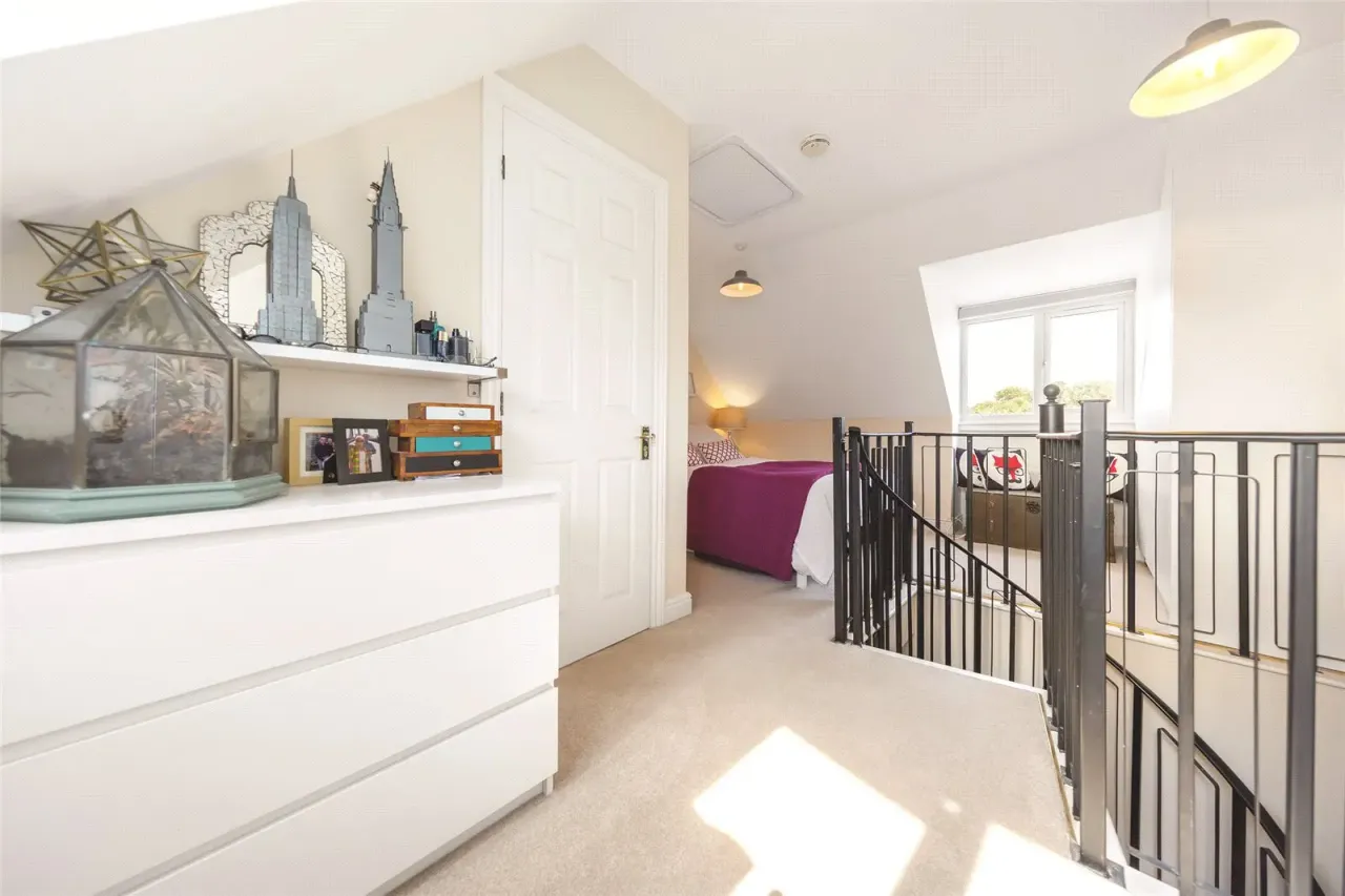 Breamore House, Friary Estate, SE15, photo 4