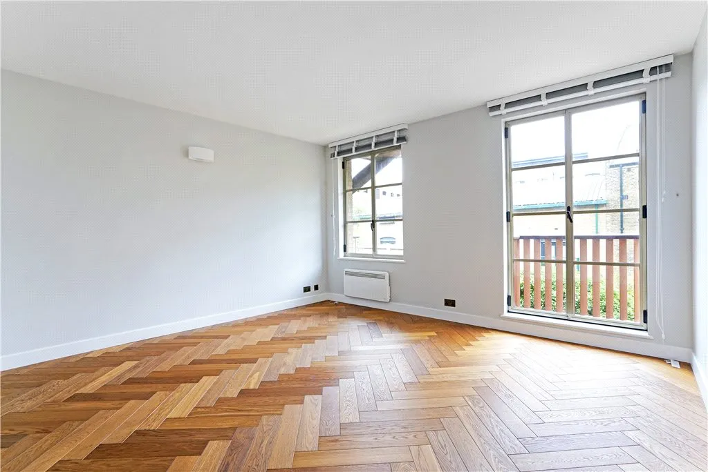 1 bed flat for sale — Queen Elizabeth Street, London, SE1