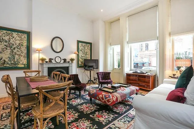 2 bed flat to rent, Harrington Gardens, London, SW7
