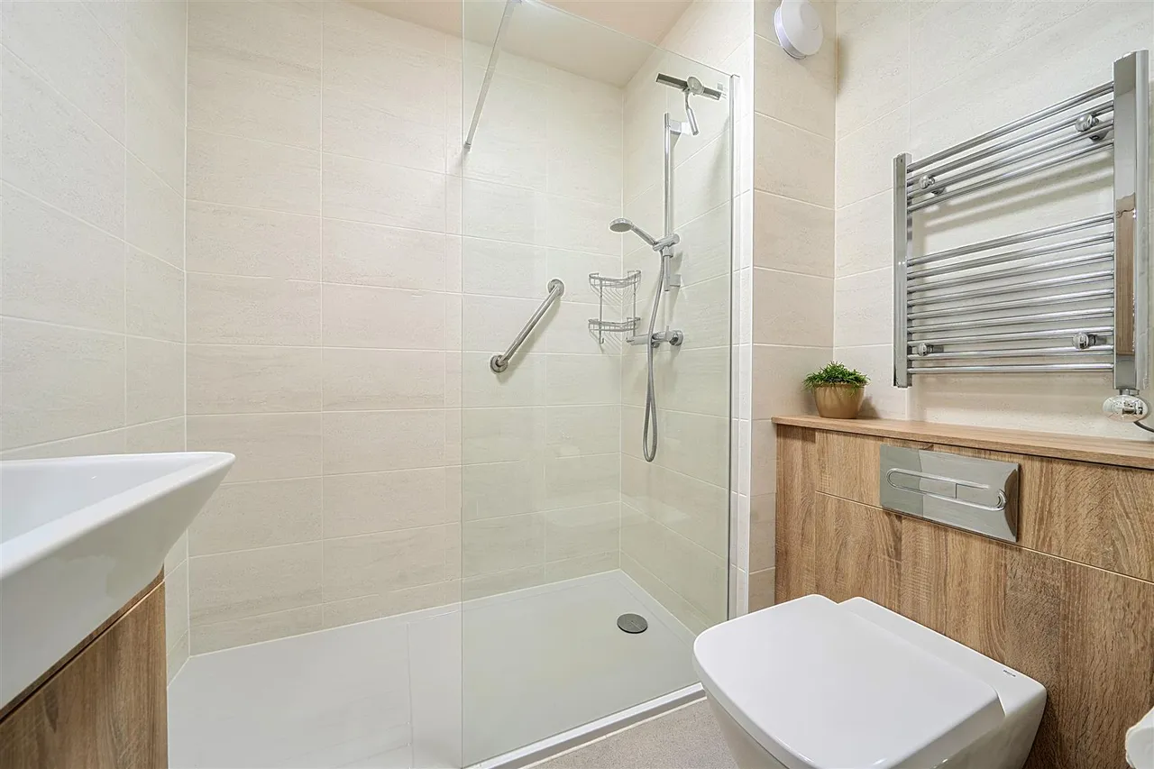 Tangier Way, Taunton, TA1, photo 11