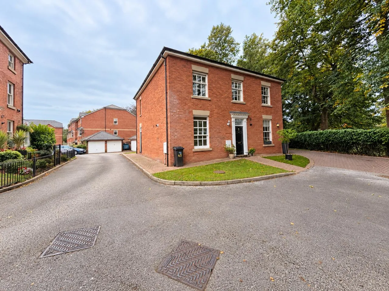 3 bed house for sale, The Parklands, Stoneclough, M26