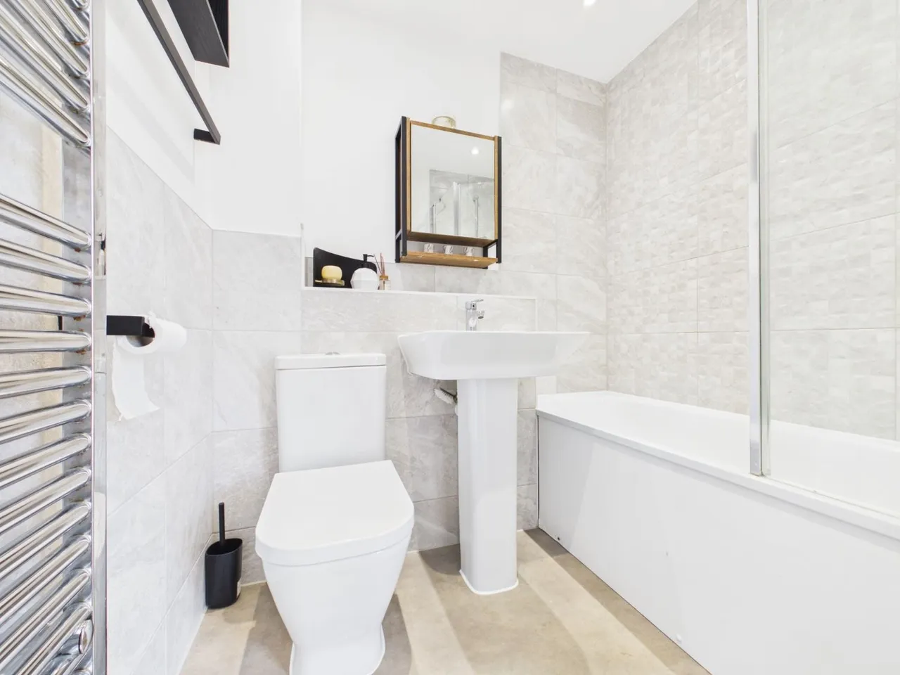 Montgomery Road, Bordon, GU35, photo 6