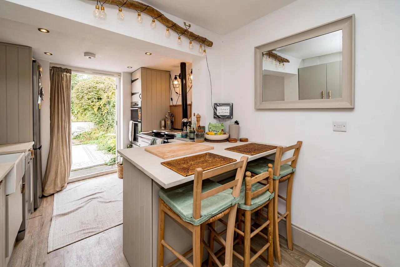 Model Row, Buckland, HP22, photo 10