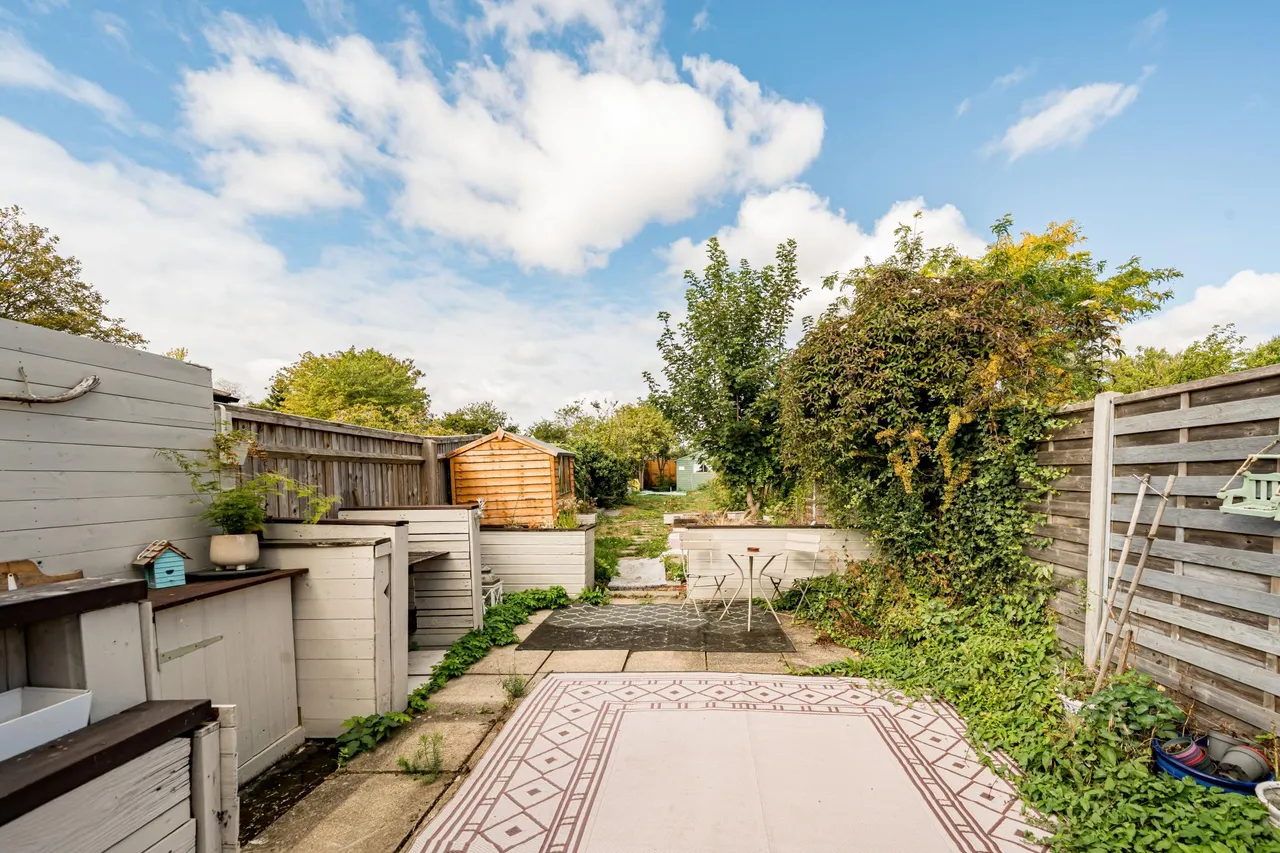Model Row, Buckland, HP22, photo 23
