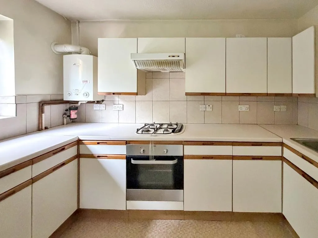Hillside Road, Whyteleafe, photo 5