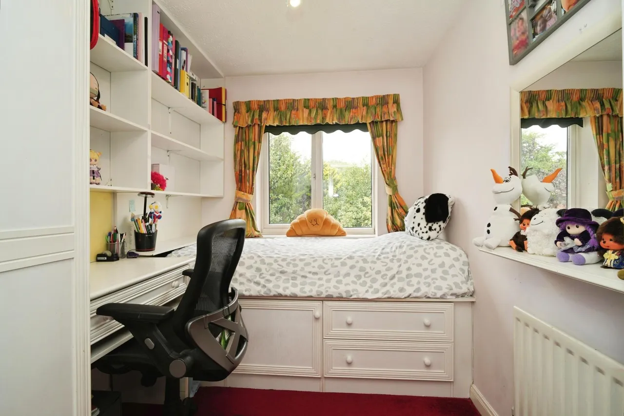 Charleston Close, Sale, M33, photo 29