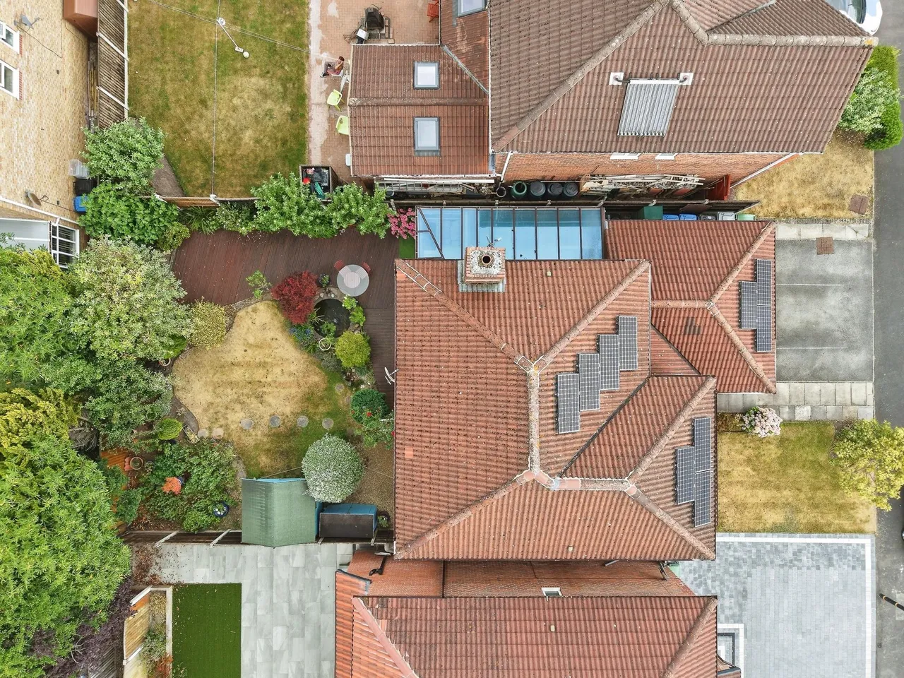 Charleston Close, Sale, M33, photo 37
