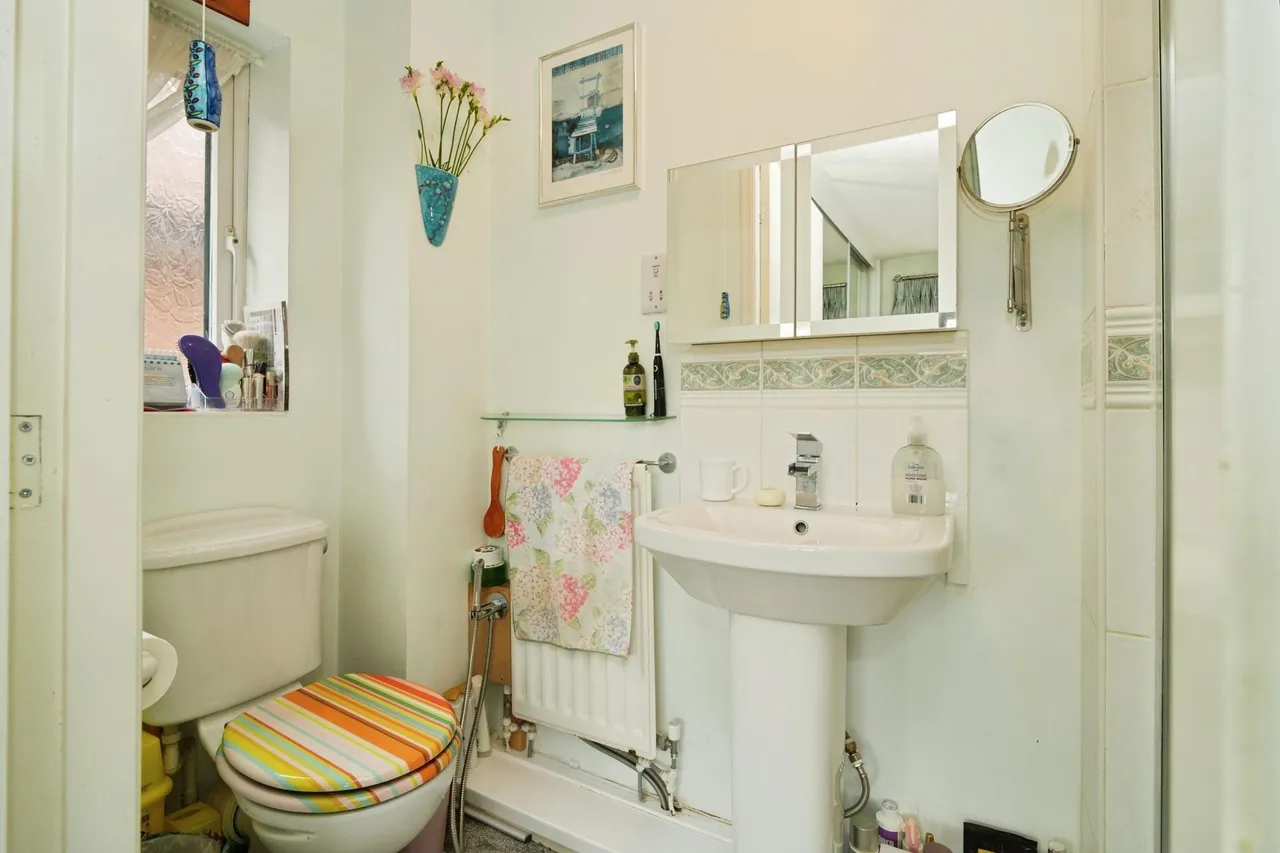Charleston Close, Sale, M33, photo 26