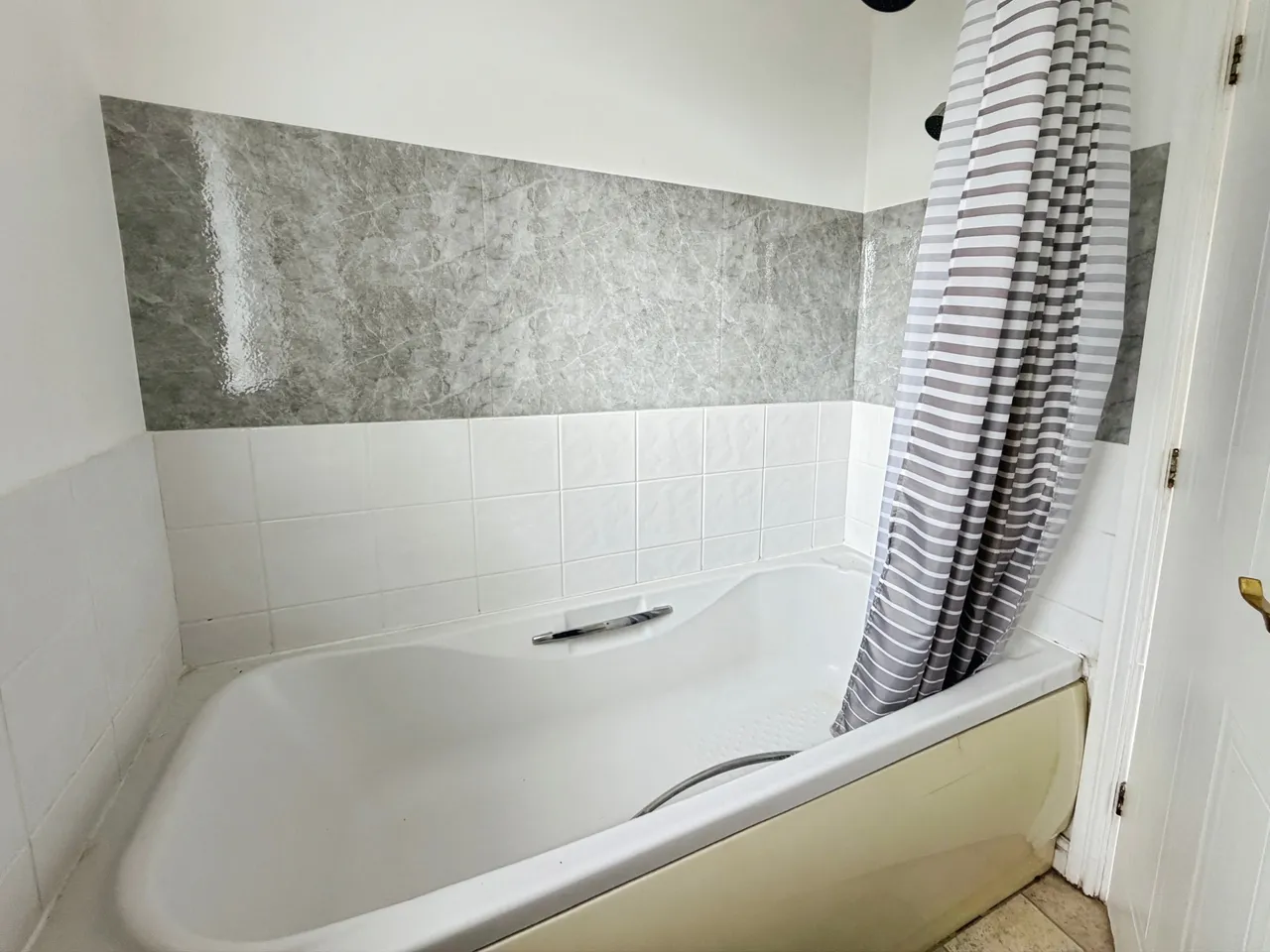 Blaen Ifor CAERPHILLY, CF83, photo 13