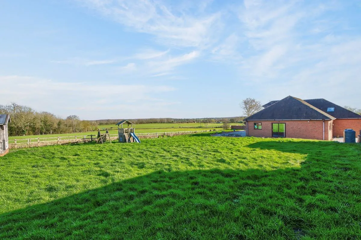 The Bungalow Hadzor Droitwich, WR9, photo 40