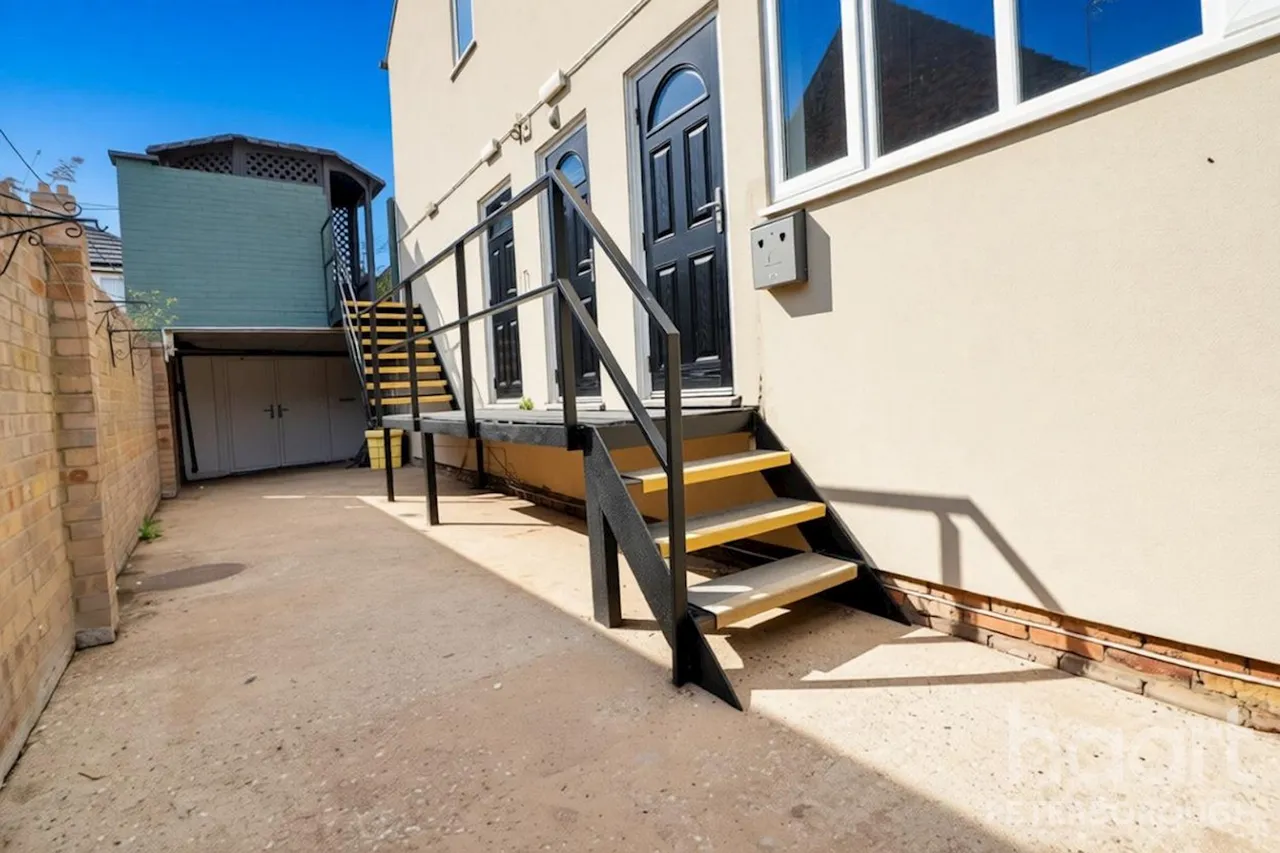 St Peters Road, PE13, photo 7