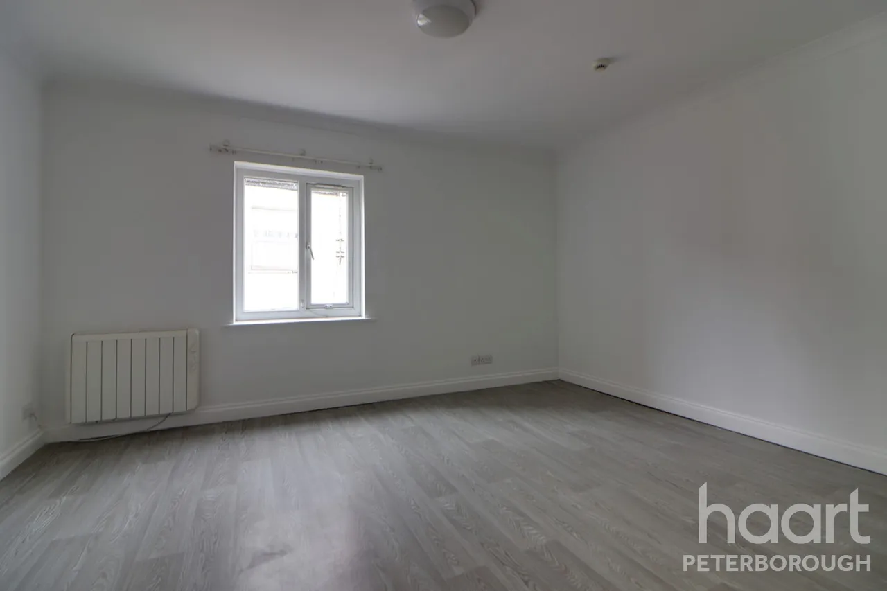 St Peters Road, PE13, photo 3