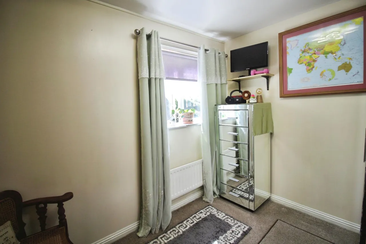 Turnberry Gardens, Wakefield, WF3, photo 8