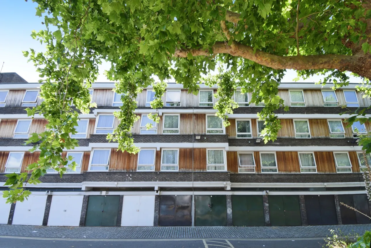 Glenfinlas Way, London, photo 3