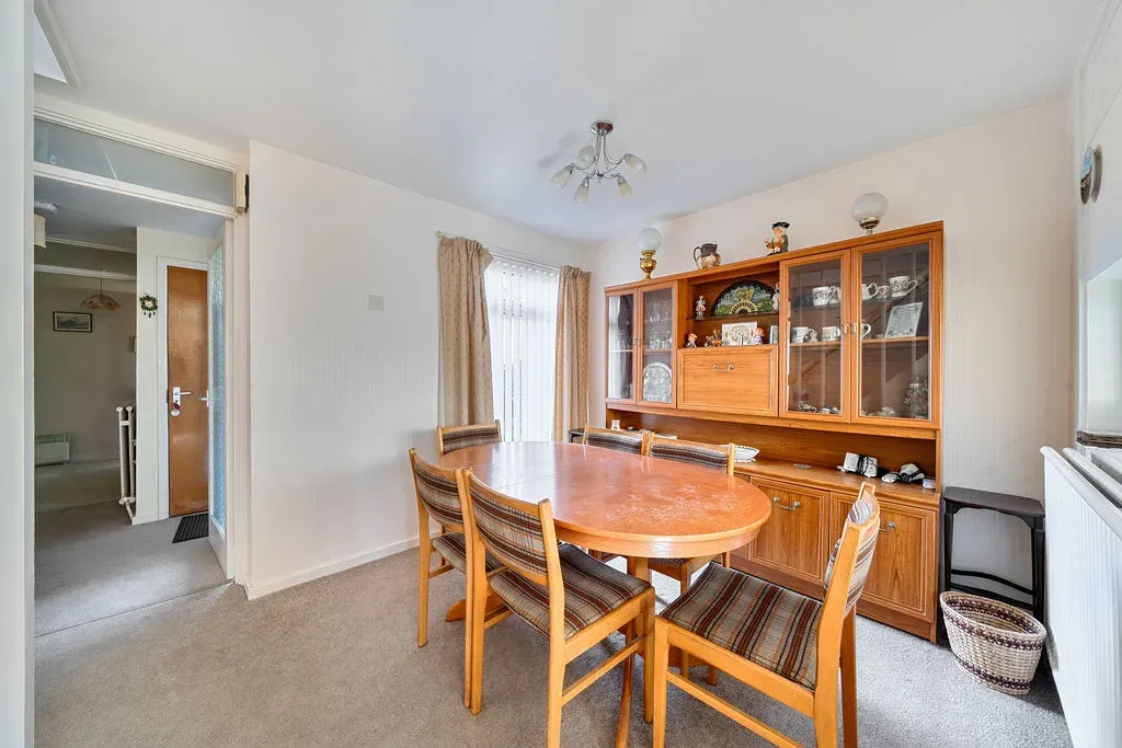 Ainsdale Close, Bletchley, Milton Keynes, Buckinghamshire, MK3 7TP, photo 4