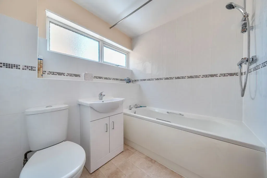 Ainsdale Close, Bletchley, Milton Keynes, Buckinghamshire, MK3 7TP, photo 15