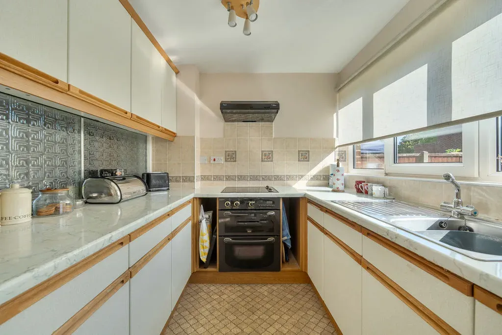 Ainsdale Close, Bletchley, Milton Keynes, Buckinghamshire, MK3 7TP, photo 11