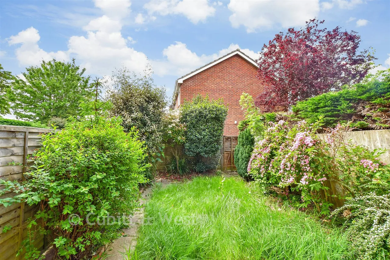 Brook Gardens, Emsworth, PO10, photo 9