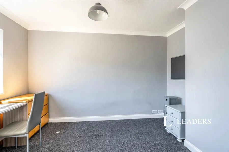 Chestnut Grove, Bognor Regis, PO22, photo 5