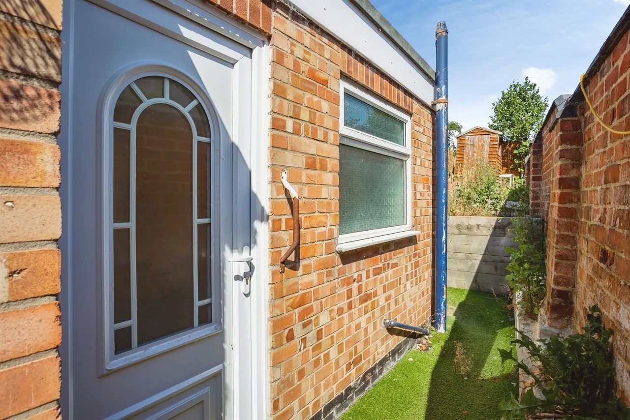 Main Street, Asfordby, LE14, photo 14