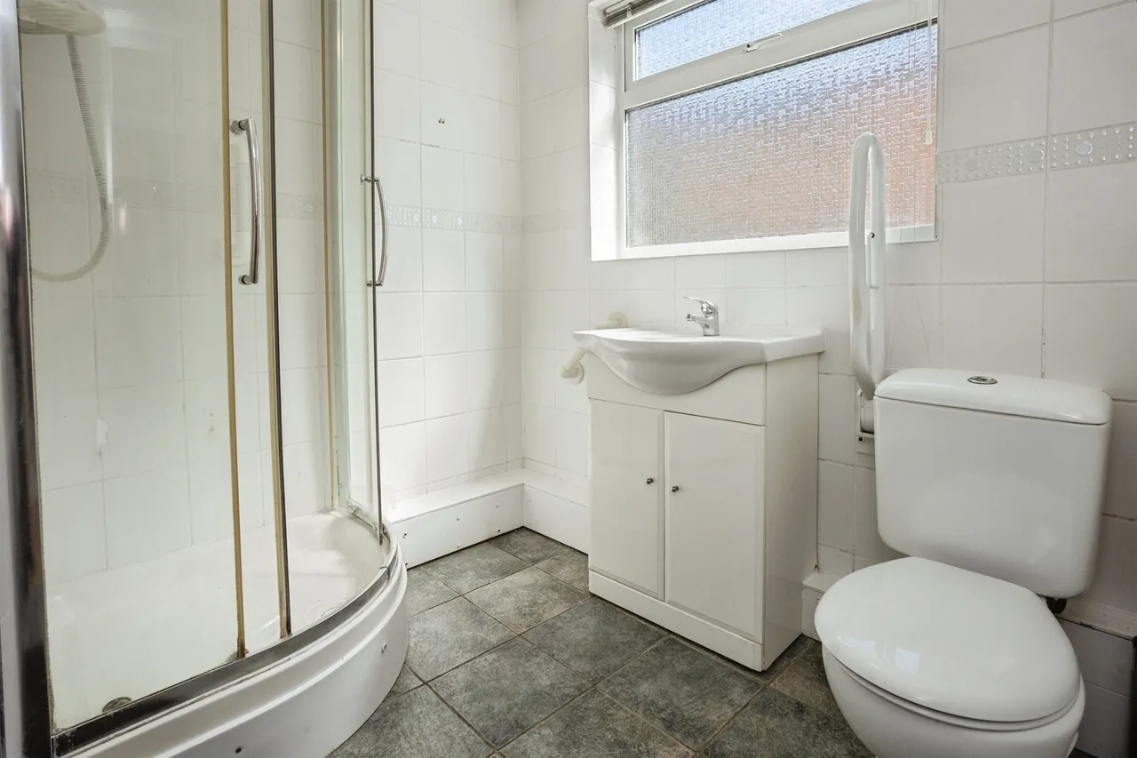 Main Street, Asfordby, LE14, photo 9