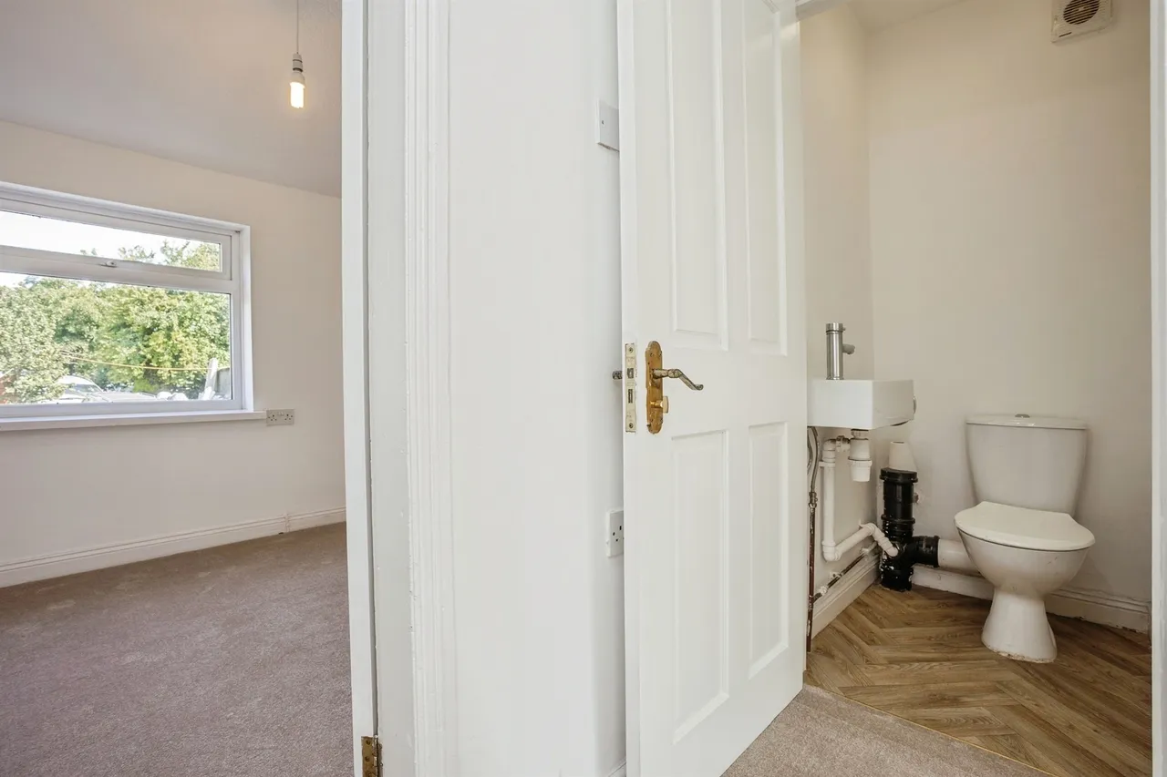 Main Street, Asfordby, LE14, photo 8