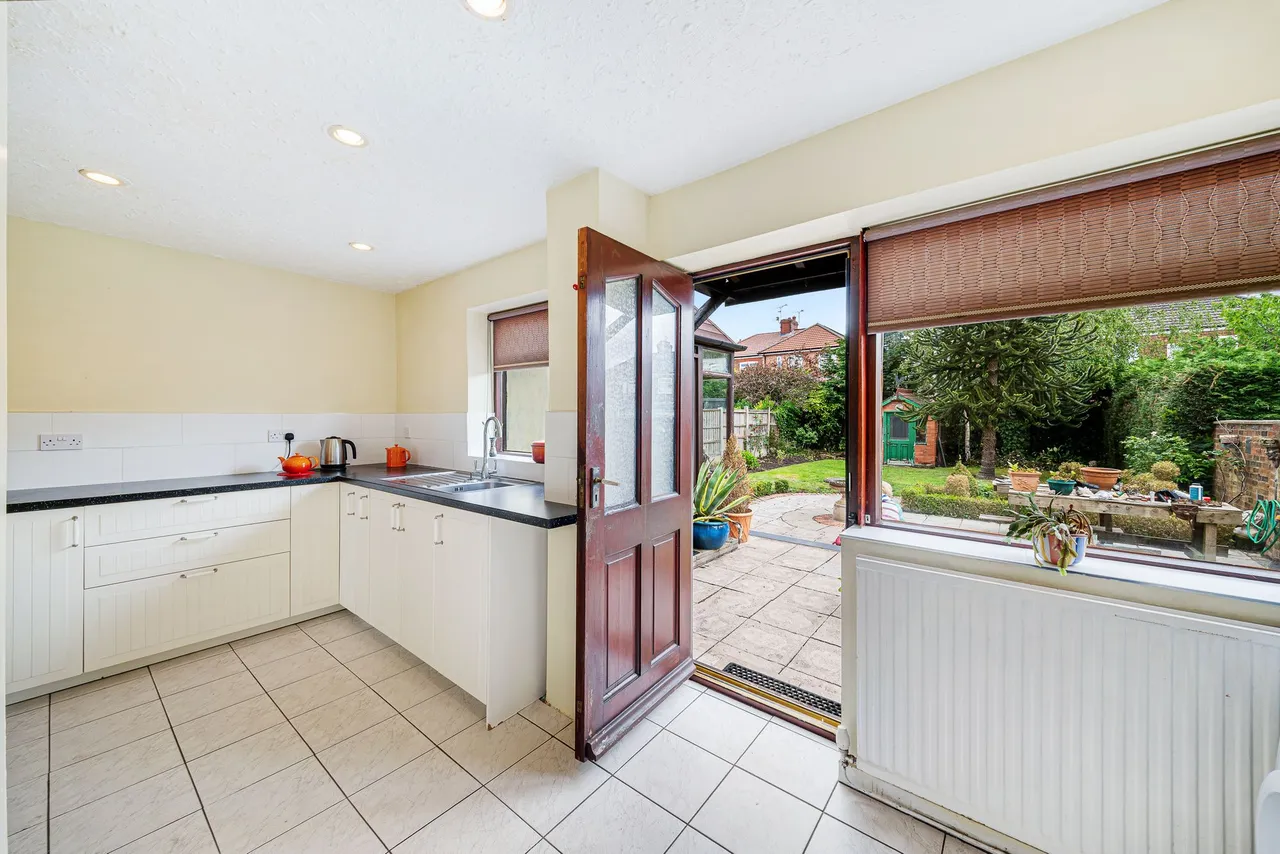 Kingsway, Widnes, Widnes, WA8 7QR, photo 11