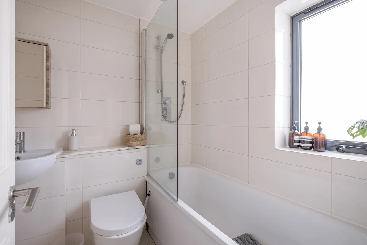 Burston Road, London, SW15, photo 10
