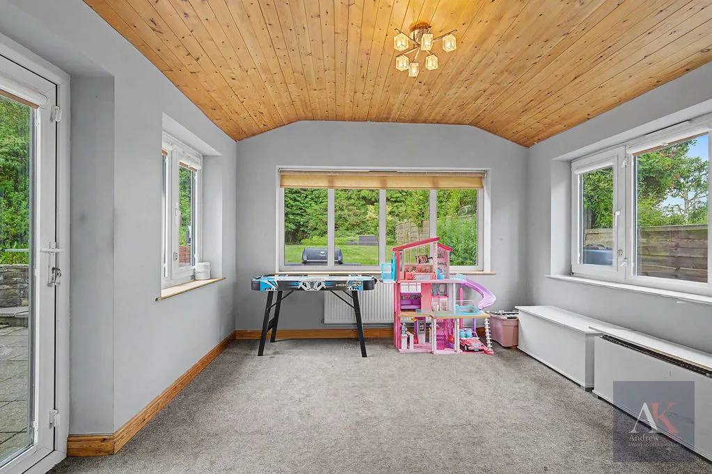 Heald Drive, Rochdale, OL12, photo 9