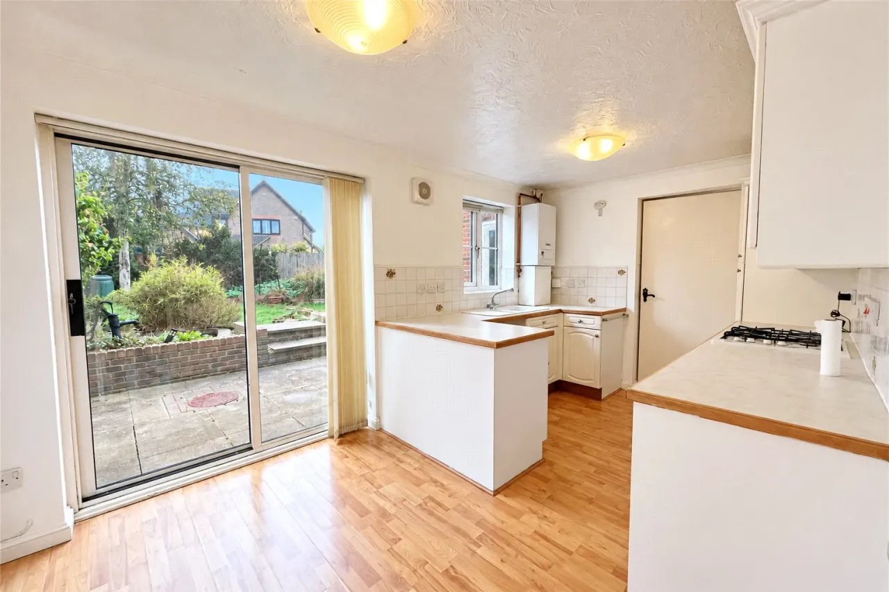Langham Drive, Rayleigh, SS6, photo 3