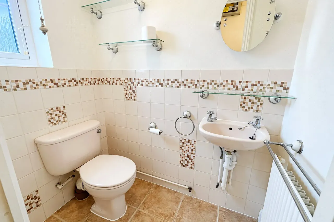 Langham Drive, Rayleigh, SS6, photo 11