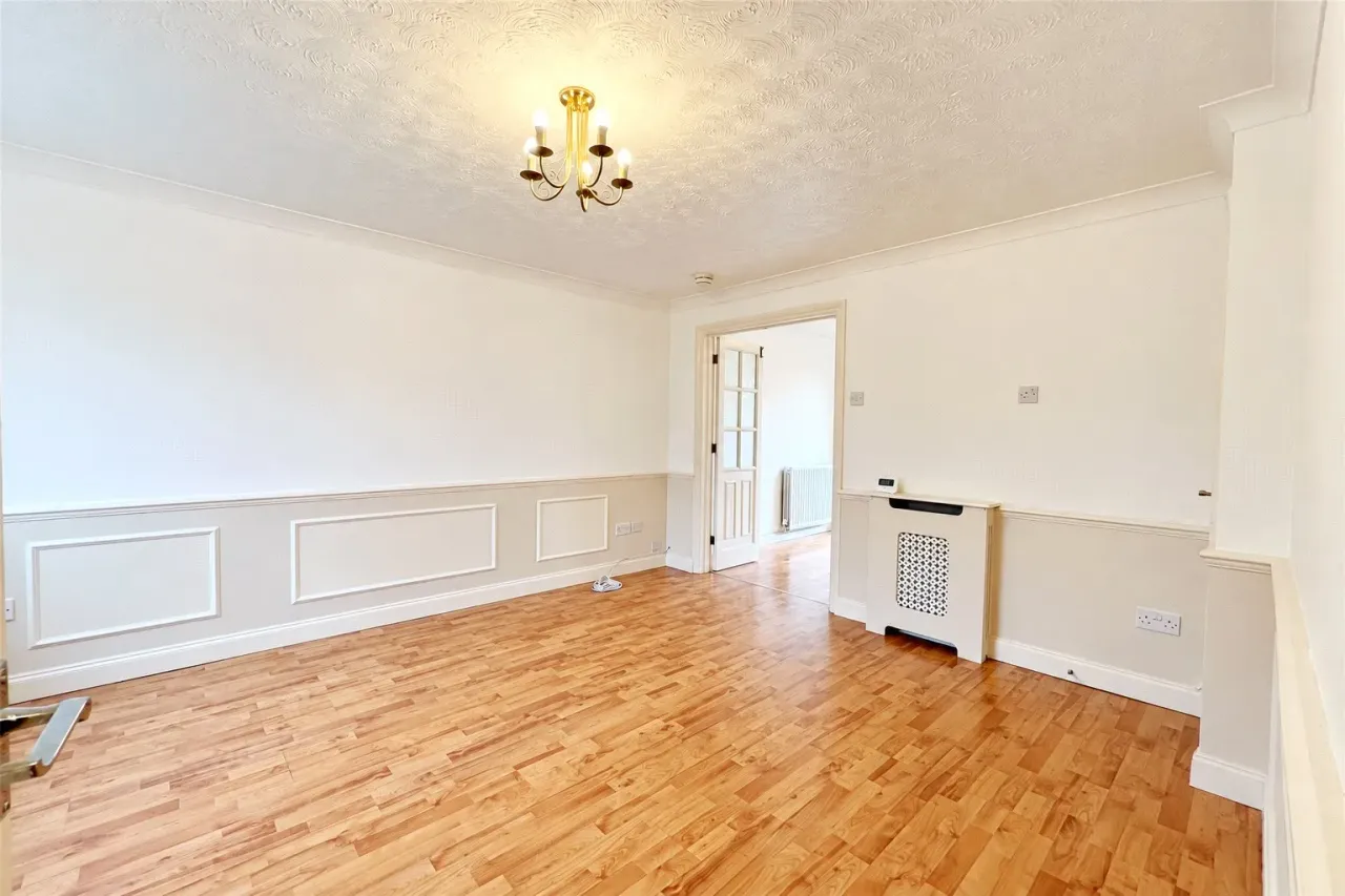 Langham Drive, Rayleigh, SS6, photo 6