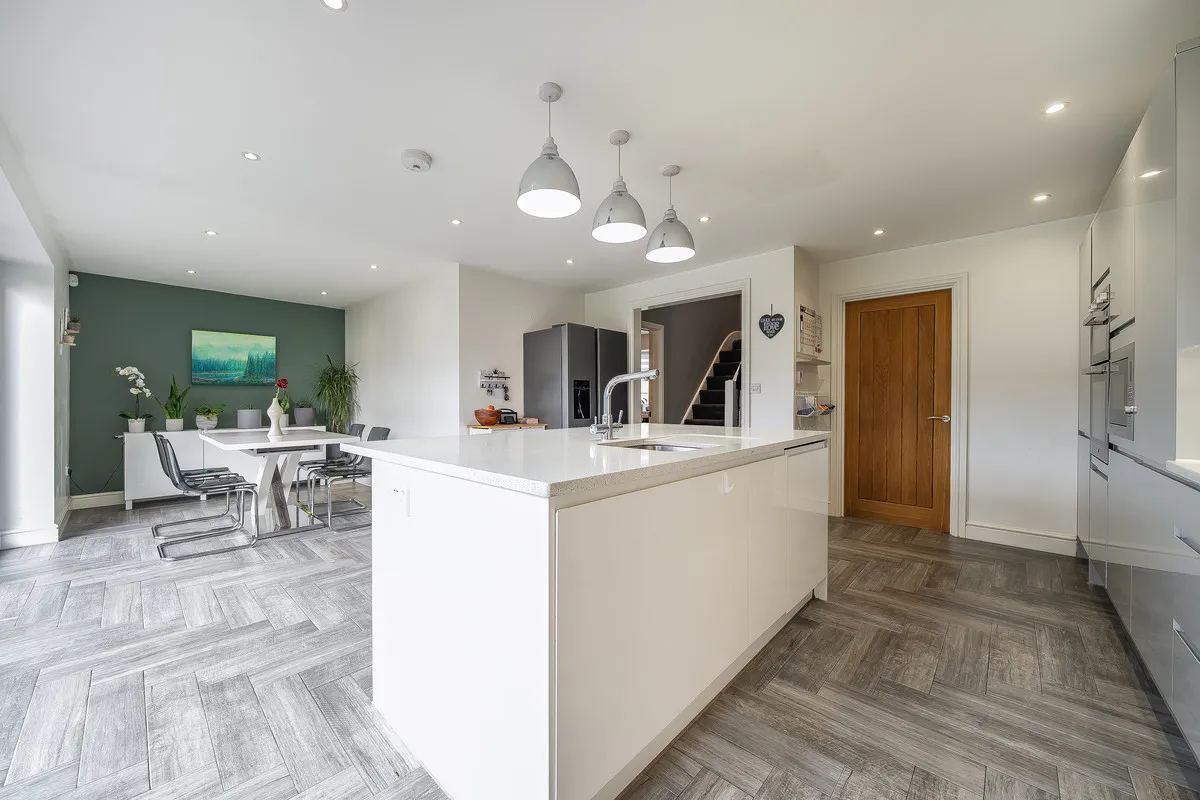 3 bed house for sale — Bromley, BR2 8AF