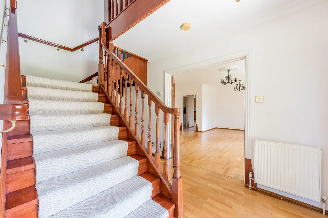 The Link, Ballard Close, Kingston upon Thames, photo 9