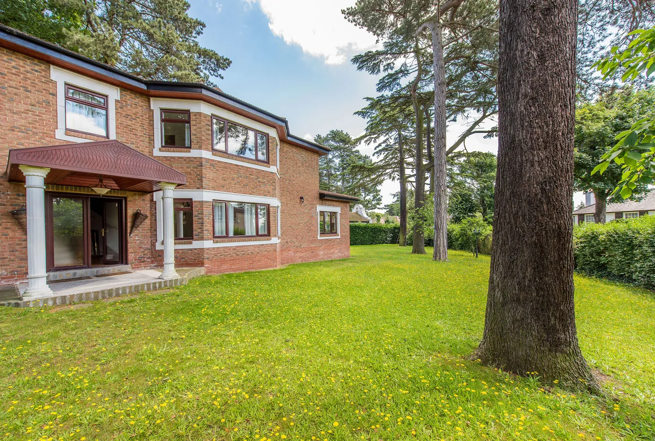 The Link, Ballard Close, Kingston upon Thames, photo 12