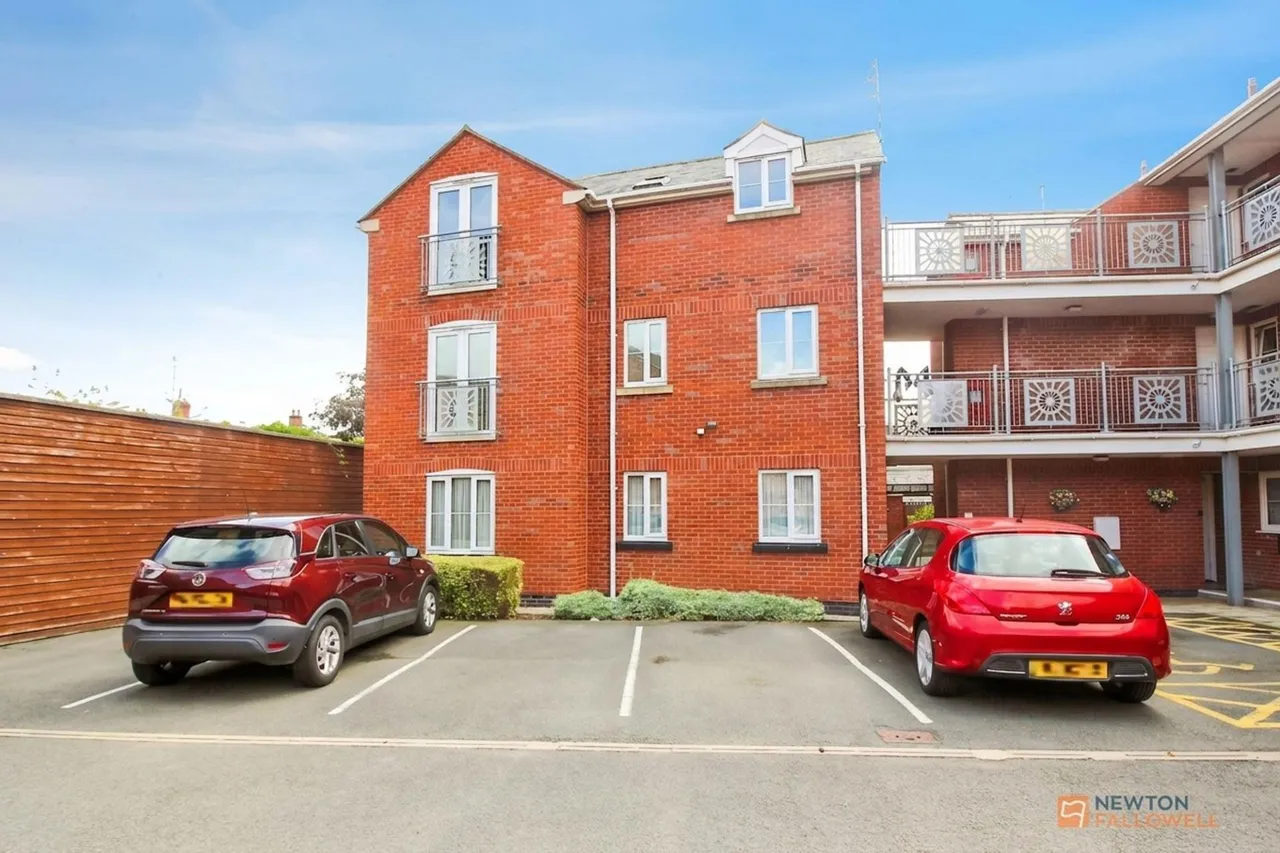 2 bed flat for sale, Riverdale Close, Syston, LE7