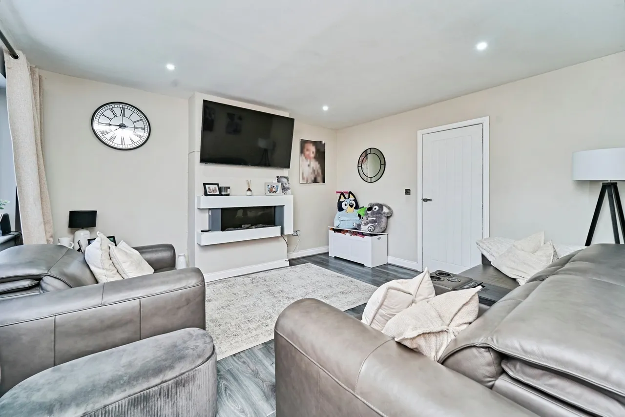 Glastonbury Crescent, Walsall, West Midlands, WS3, photo 2