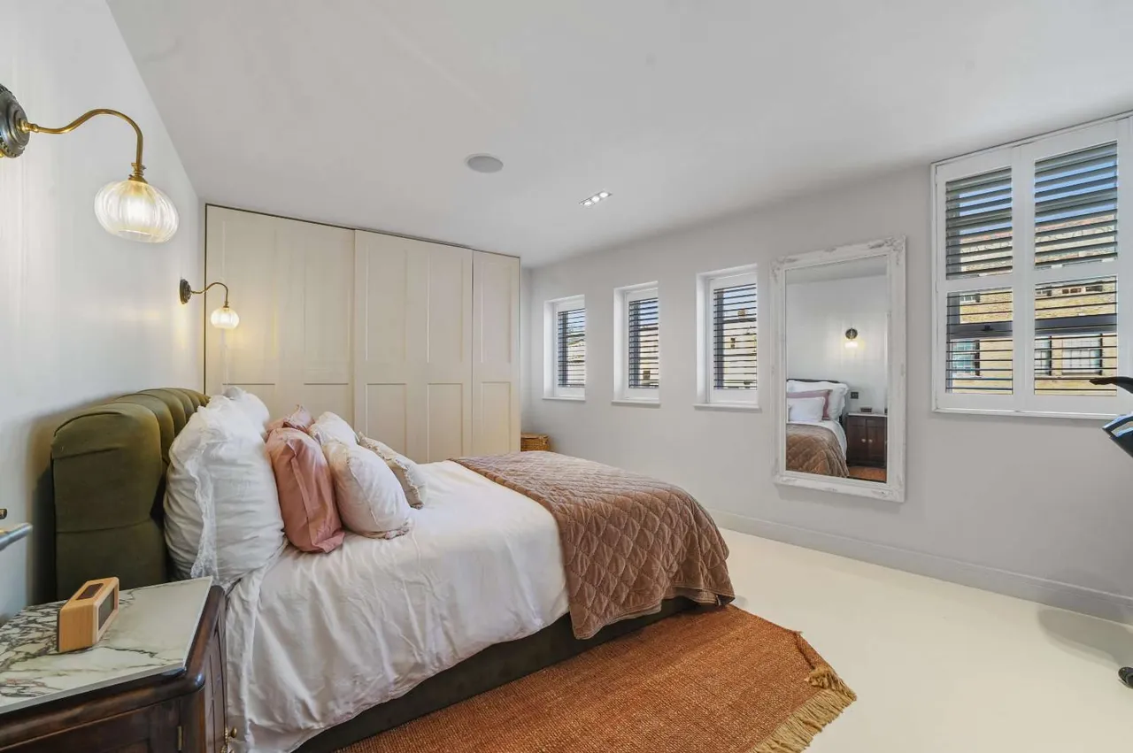 Branch Place, London, N1 5PH, photo 5