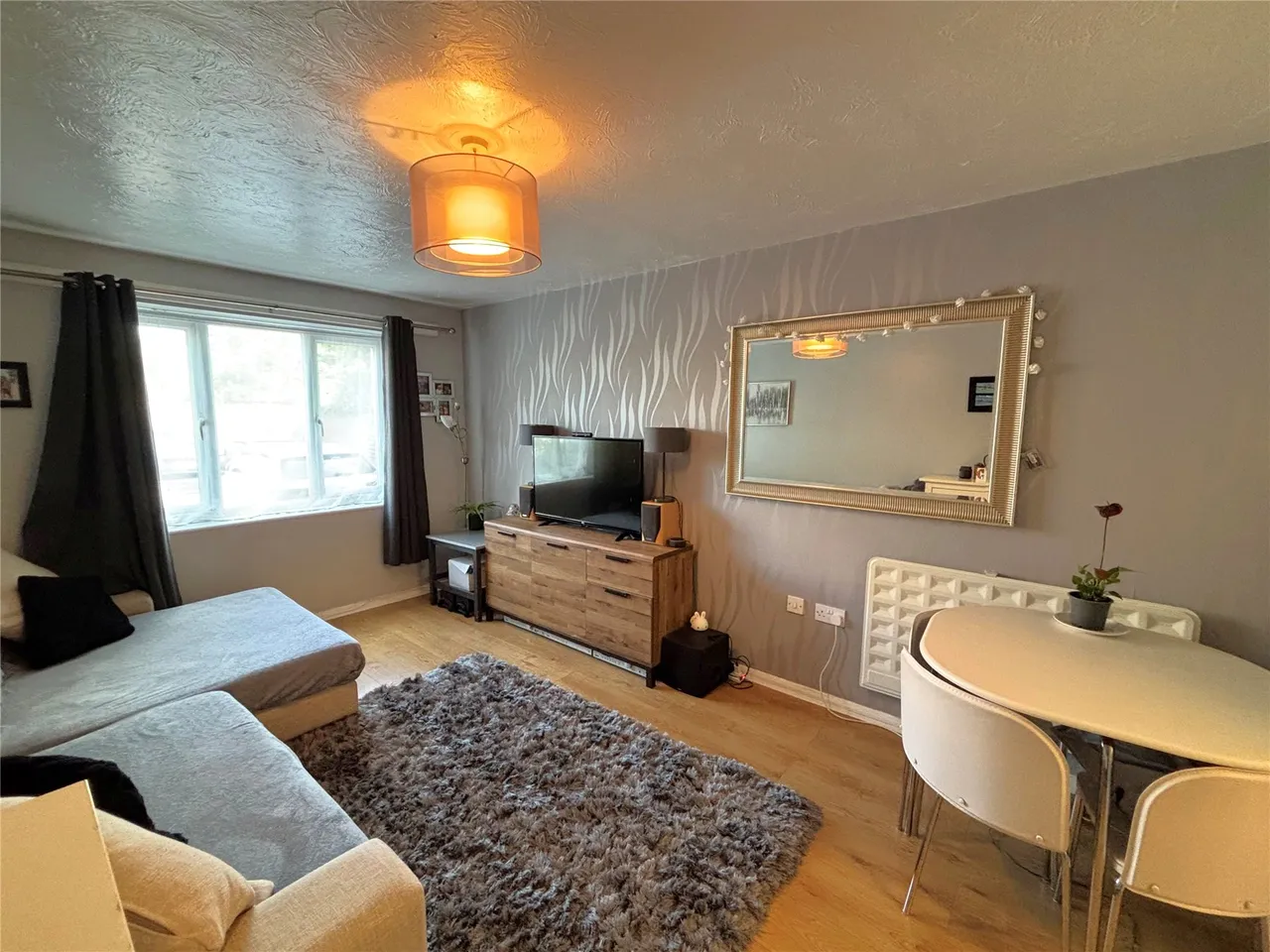 Seymour Way, Sunbury-On-Thames, TW16, photo 8